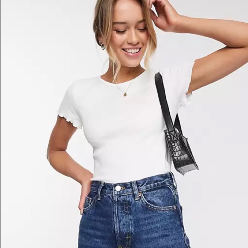 Brave Soul ribbed lettuce edge t-shirt